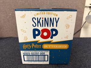 lot 100 image: 6 Bags of Skinny Pop Butter Beer Kettle Corn