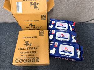 lot 5 image: 2 x 3ct Grooming Wipes