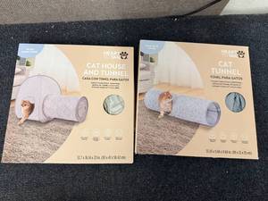 lot 11 image: 2 Cat Tunnels