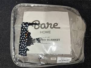 lot 43 image: 60 x 80 Weighted Blanket
