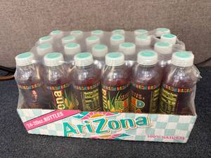 lot 130 image: 24 Pack of Arizona Red Tea