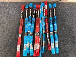 lot 199 image: 12 Sticks of Jack Links Wild