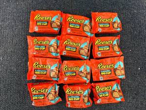lot 222 image: 12 Reeses Caramel Big Cups