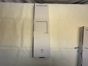 lot 19 image: 2x LED Desk Lamp-Foldable