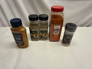 lot 20 image: Variety of Spices