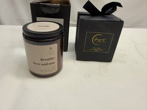lot 27 image: 2x Hengreat Candle-Vanilla & Cherry & Berry