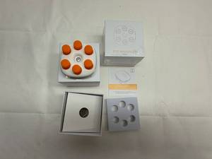 lot 49 image: 2x Eye Massagers