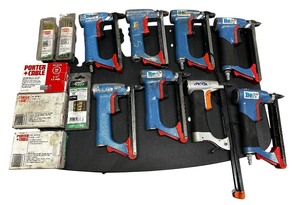lot 023 image: Pneumatic Stapler with Staples Bundle