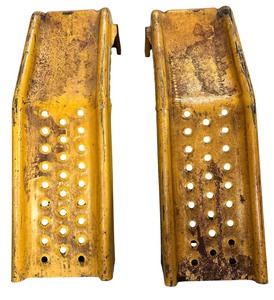 lot 072 image: Heavy Duty Steel Auto Ramps
