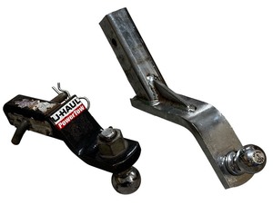 lot 236 image: Tow Hitch Bundle (2)