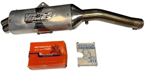 lot 010 image: Harley Davidson 2017 and on, Vance & Hines Hi-Output RR PCX Exhaust System with Extras