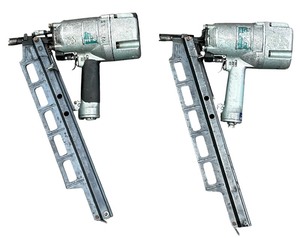 lot 225 image: Hitachi NR83A2 Framing Nailers Bundle