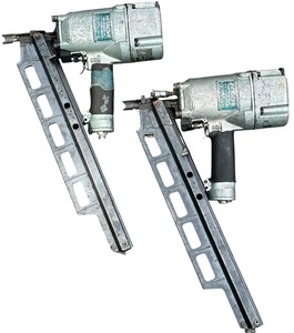 lot 227 image: Hitachi NR83A2 Framing Nailers Bundle
