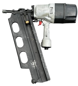lot 193 image: PneuTools SN22160-II Plastic Collated Strip Nailer (B&C Eagle SN22160 Timber Nailer)