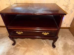 lot 105 image: Drexel Mahogany Wooden Nightstand Side Table with Drawer and Open Shelf, 28x18x23 in