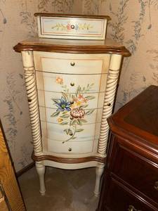 lot 109 image: Hand-Painted Standing Jewelry Armoire with Floral Design 18x14x42
