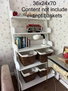 lot 127 image: White Wooden Leaning Shelving Unit with 4 Wicker Baskets
