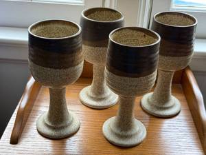 lot 136 image: Set of 4 Vintage Stoneware Goblets, 7 Inch Tall