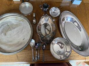 lot 197 image: Collection of Reed & Barton Silverplate Serving Pieces and Flatware