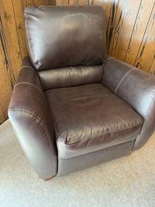 lot 259 image: Brown Faux Leather Recliner Armchair