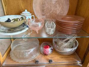 lot 363 image: Collection of Vintage Glassware, Pink Plates, Bowls, and Decorative Pieces