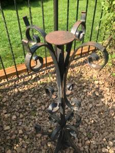 lot 15 image: Wrought Iron Decorative Plant Stand 32 Inches Tall