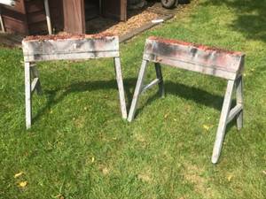lot 189 image: Pair of Foldable Metal Sawhorses with Paint Residue