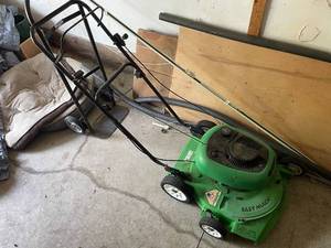 lot 219 image: Lawn-Boy Easy Mulch Gas Push Lawn Mower Model 10424