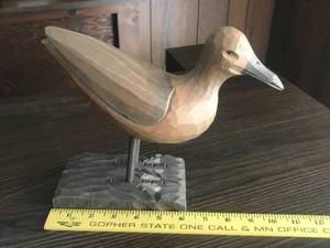lot 342 image: Hand-Carved Vermont Birch Wood Bird Figurine