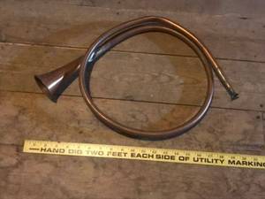 lot 431 image: Vintage Brass Hunting Horn