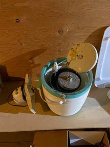 lot 415 image: White Mountain Triple Motion Electric Ice Cream Maker Freezer