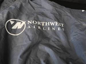 lot 35 image: NORTHWEST AIRLINGES JACKET