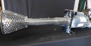lot 37 image: LEESON SUBMERSIBLE PUMP WITH EXTRAS