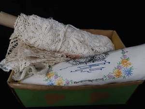 lot 58 image: VINTAGE  ANTIQUE DOILIES AND MORE