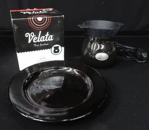 lot 98 image: NEW VELATA FUN FONDUE  VINTAGE POTTERY PLATE