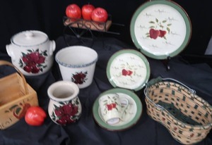 lot 102 image: APPLES APPLES APPLES