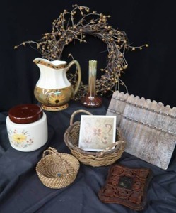 lot 105 image: VINTAGE FALL PLUS