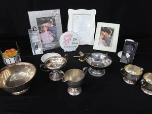 lot 116 image: SILVER PLUS 25TH ANNIVERSARY ITEMS