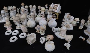 lot 126 image: PRECIOUS MOMENTS HUGE LOT