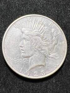 lot 71 image: 1923-D US PEACE SILVER DOLLAR