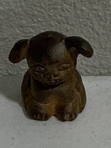 lot 34 image: Cast Iron Dog (small)