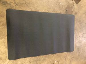 lot 30 image: VersaTex 36 in. x 60 in. Multipurpose Black Rubber Mat  Customer Returns See Pictures