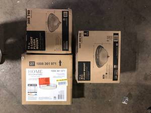 lot 42 image: Lot of Assorted Lighting Various Models and Conditions Customer Returns See Pictures
