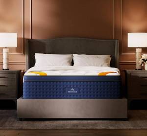 lot 9 image: DREAMCLOUD Premier Rest 14 Queen Mattress - Luxury Hybrid Memory Foam