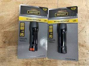 lot 181 image: Lot of 2 - Defiant 150 Lumen LED Flashlight