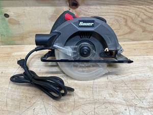 lot 188 image: BAUER 14 Amp, 7-14 in. Circular Saw (08192550)
