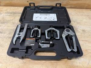 lot 160 image: MADDOX Front End Service Tool Set (082025100)