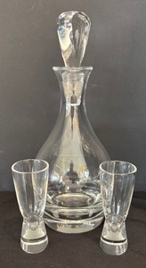 lot 84 image: Vintage Stuben Crystal Decanter with Two Cordial Glasses
