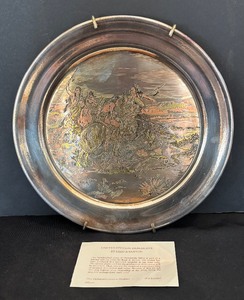 lot 92 image: Vintage Limited Edition Damascene Indians Discovering Lewis & Clark Collectors Plate by Charles M. Russell for Reed & Barton