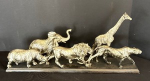 lot 96 image: Animal Parade Decor from HOM Furniture